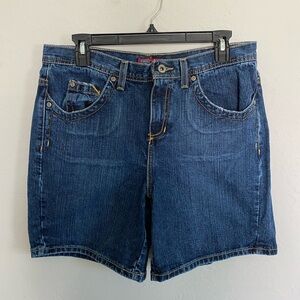 Faded Glory Women’s Dark Wash Hi-Rise Denim Shorts Size 12